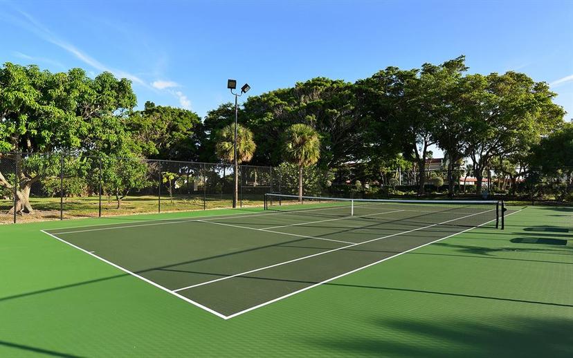 Picture of 4835 Gulf Of Mexico Drive Unit 106, Longboat Key FL 34228