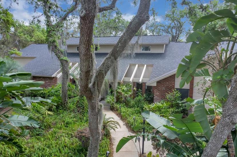 Picture of 204 Green Lake Circle, Longwood FL 32779