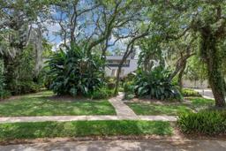 Picture of 204 Green Lake Circle, Longwood, FL 32779