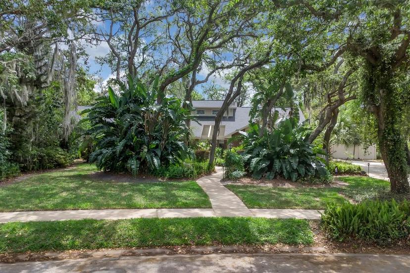 Picture of 204 Green Lake Circle, Longwood FL 32779