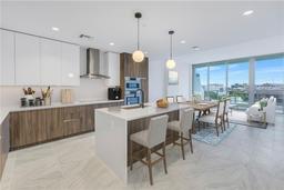 Picture of 777 3Rd Avenue N Unit 707, St Petersburg, FL 33701