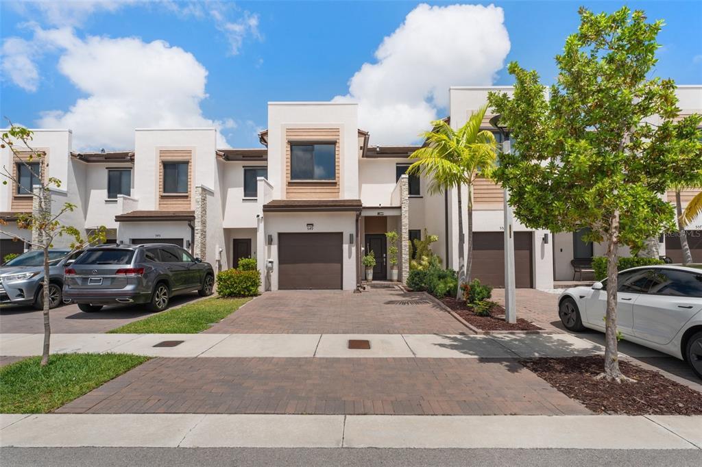 Picture of 549 NE 206Th Lane, Miami, FL 33179