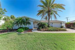 Picture of 10211 Sandpiper Road E, Bradenton, FL 34209
