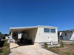 Picture of 7030 Mount Arlington Drive Ne Unit 409, St Petersburg, FL 33702