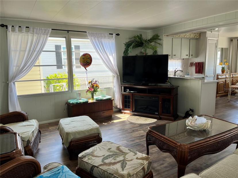Picture of 7030 Mount Arlington Drive Ne Unit 409, St Petersburg FL 33702