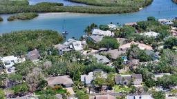 Picture of 5324 Siesta Court, Sarasota, FL 34242