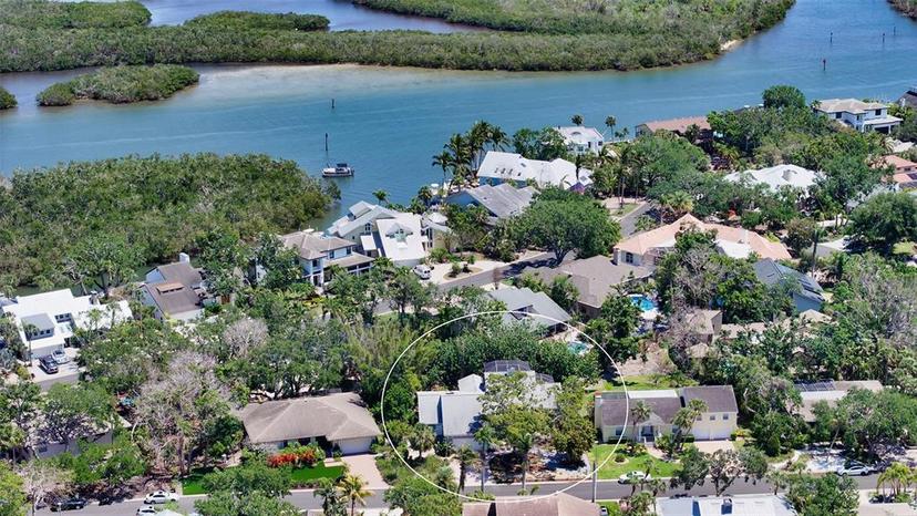 Picture of 5324 Siesta Court, Sarasota FL 34242