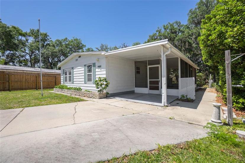 Picture of 5502 Columbus Circle, Wildwood FL 34785
