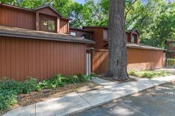 Picture of 5518 SW 8Th Place, Gainesville, FL 32607