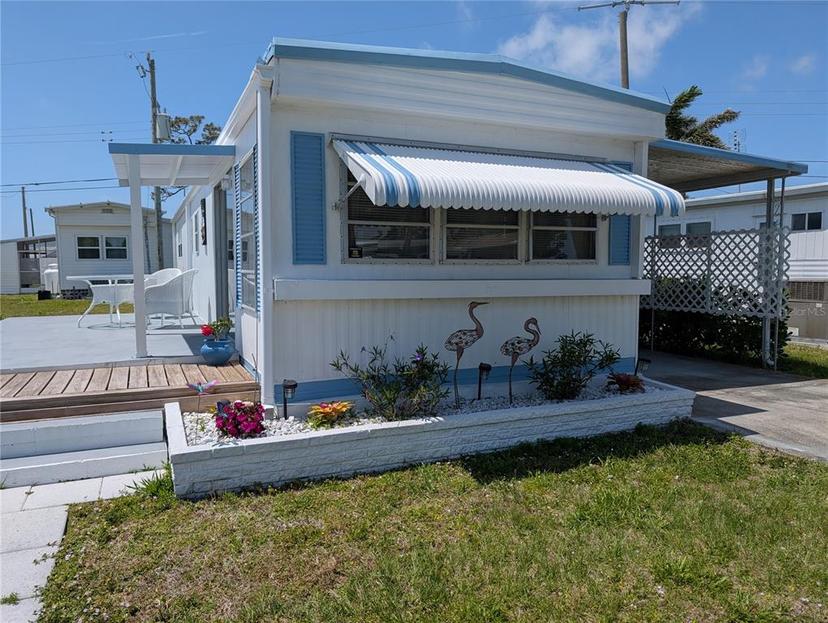 Picture of 248 Outer Drive E, Venice FL 34285