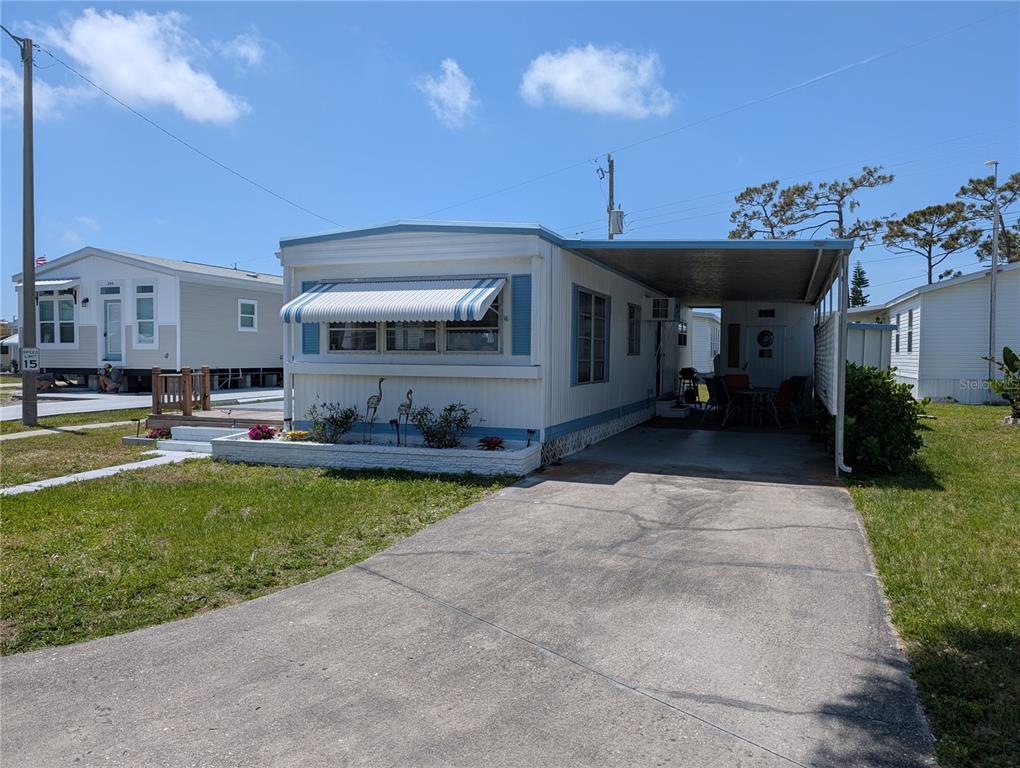 Picture of 248 Outer Drive E, Venice, FL 34285