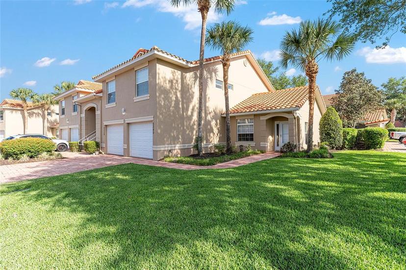 Picture of 5340 Edgewater Way Unit 1, Oxford FL 34484