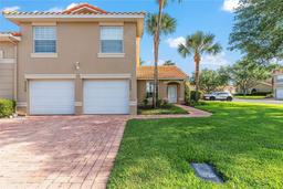 Picture of 5340 Edgewater Way Unit 1, Oxford, FL 34484