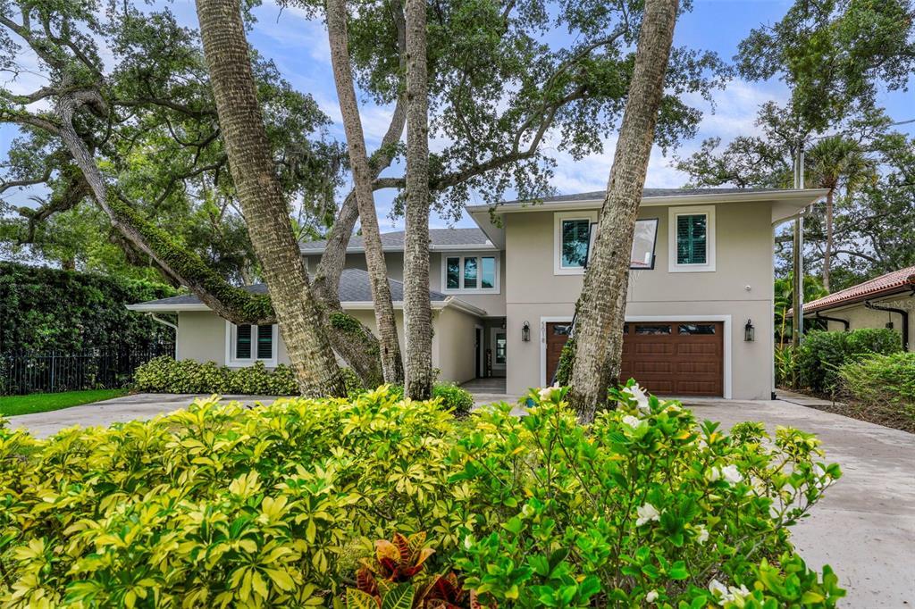 Picture of 5018 S The Riviera Street, Tampa, FL 33609