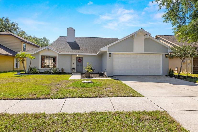Picture of 1916 White Cedar Way, Brandon FL 33511
