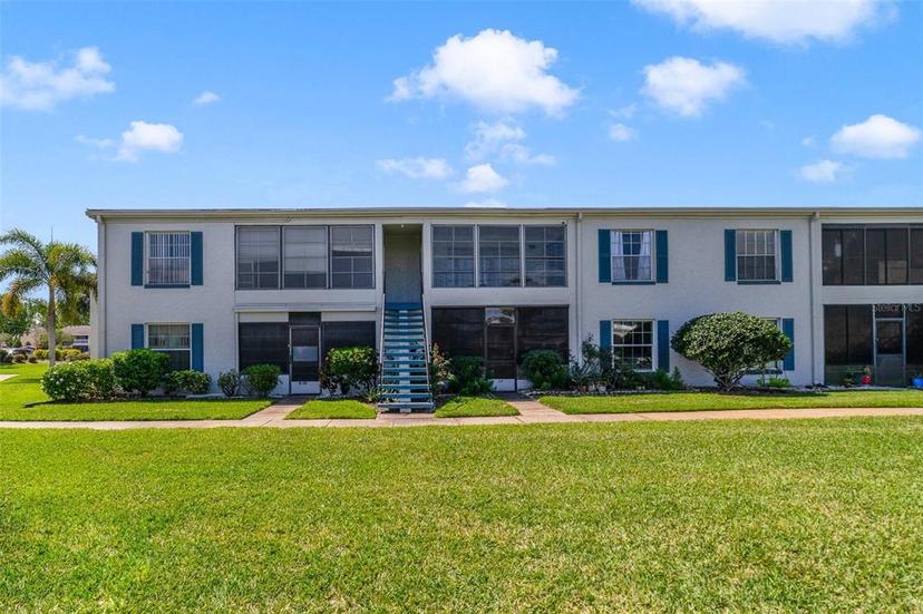 Picture of 1048 Plantation Drive Unit 12, Kissimmee FL 34741