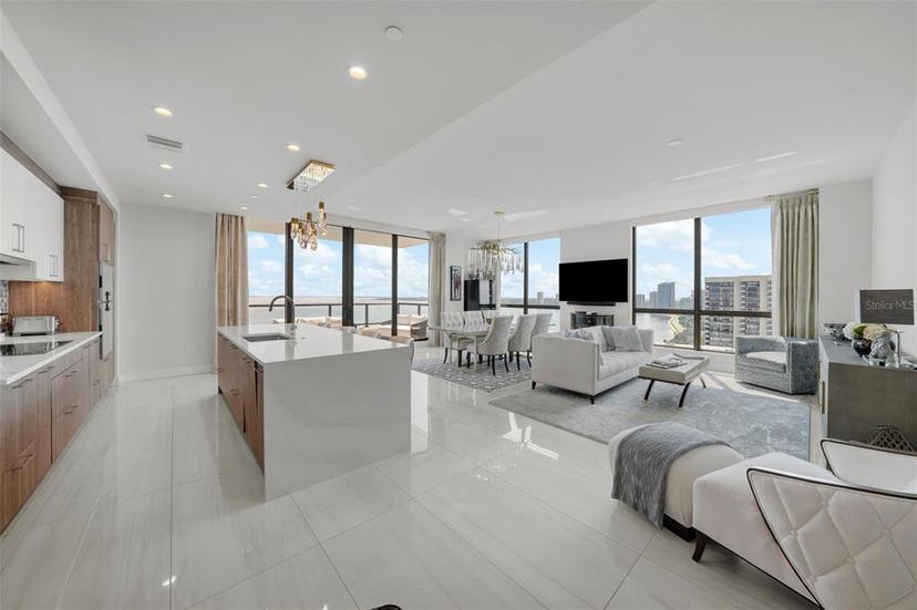 Picture of 2103 Bayshore Boulevard Unit 1701, Tampa FL 33606