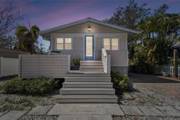 Picture of 652 Ohio Place, Sarasota, FL 34236