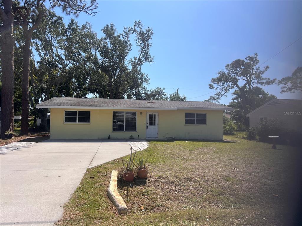 Picture of 716 Golf Drive, Venice, FL 34285
