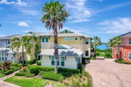 Picture of 1264 Riverscape Street Unit B, Bradenton, FL 34208