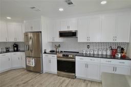 Picture of 611 Paget Drive, Venice, FL 34293