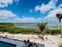 Picture of 1400 Beach Road Unit 2, Englewood, FL 34223