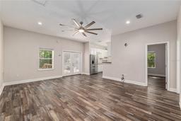 Picture of 17221 NE 71St Place, Hawthorne, FL 32640