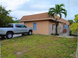 Picture of 621 Nottingham Boulevard, West Palm Beach, FL 33405