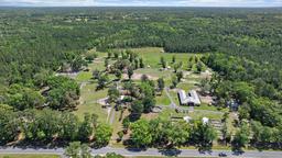 Picture of 12025 N Country Road, Glen St Mary, FL 32040