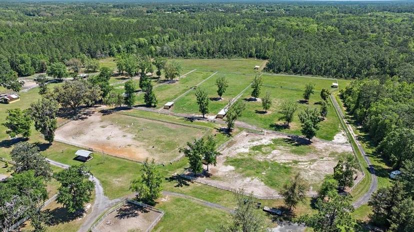 Picture of 12025 N Country Road, Glen St Mary FL 32040