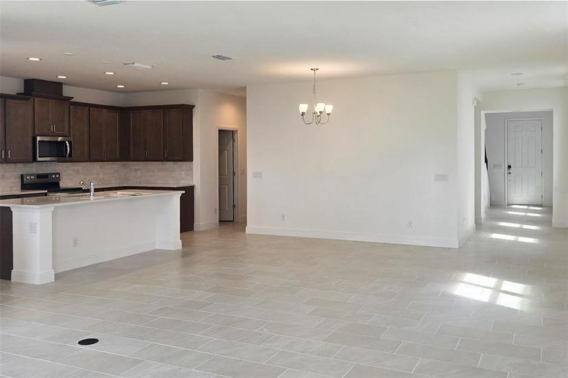 Picture of 14647 Crestavista Drive, Clermont FL 34714