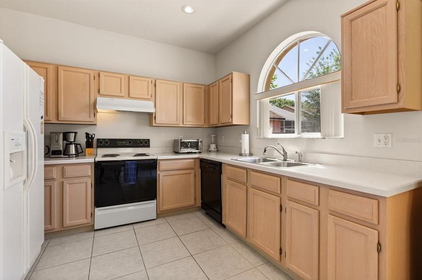 Picture of 126 Knights Hollow Dr, Apopka FL 32712
