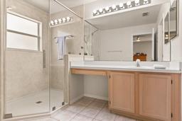 Picture of 126 Knights Hollow Dr, Apopka, FL 32712