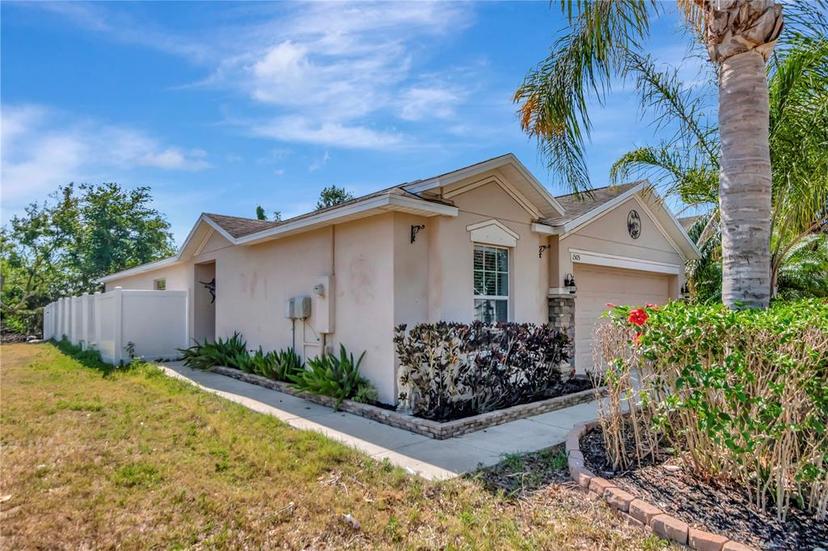 Picture of 1505 Trailwater Street, Ruskin FL 33570