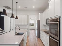Picture of 8352 Lookout Pointe Drive, Windermere, FL 34786