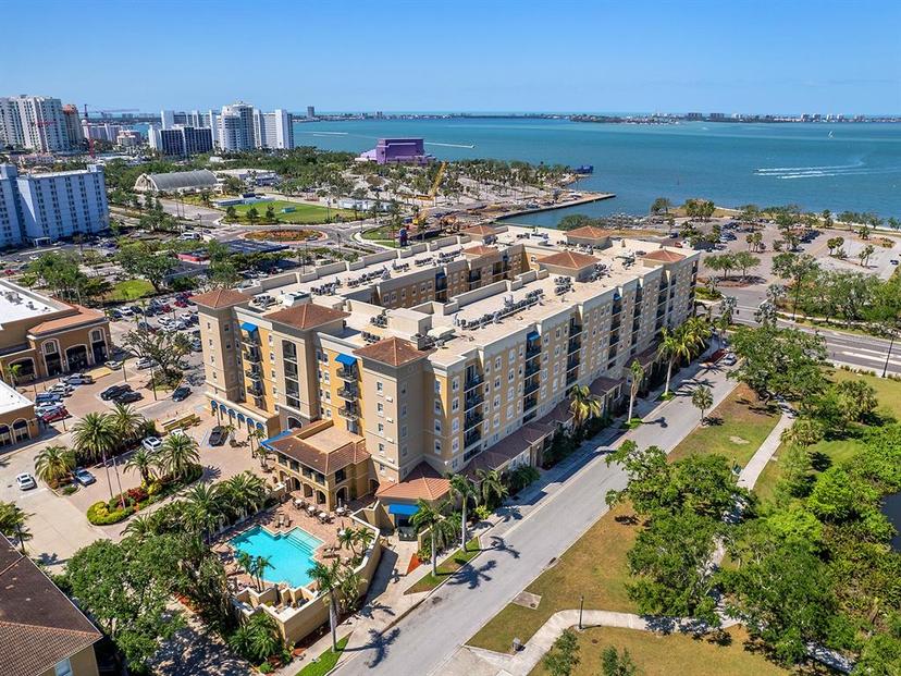 Picture of 1064 N Tamiami Trail Unit 1611, Sarasota FL 34236