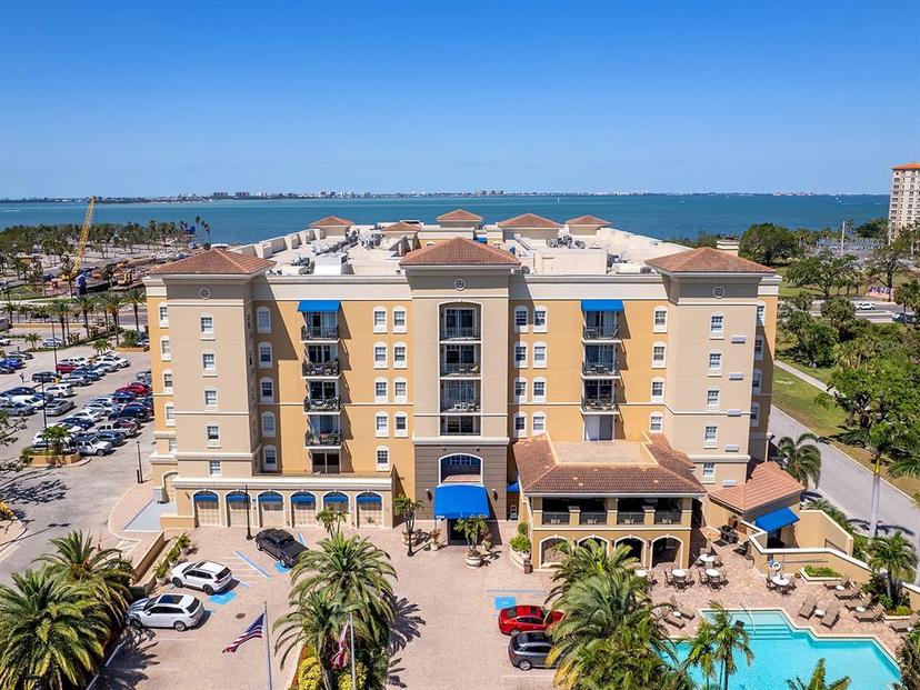 Picture of 1064 N Tamiami Trail Unit 1611, Sarasota FL 34236