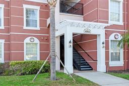Picture of 4862 Cayview Avenue Unit 407, Orlando, FL 32819