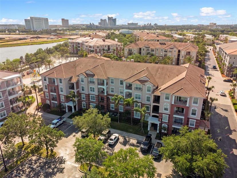 Picture of 4862 Cayview Avenue Unit 407, Orlando FL 32819