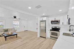 Picture of 4035 Fairfield Avenue S, St Petersburg, FL 33711