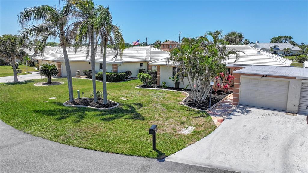 Picture of 120 Villa Drive Unit 120, Osprey, FL 34229