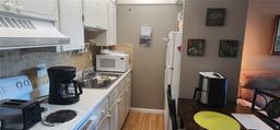 Picture of 1235 S Highland Avenue Unit 5-402, Clearwater, FL 33756