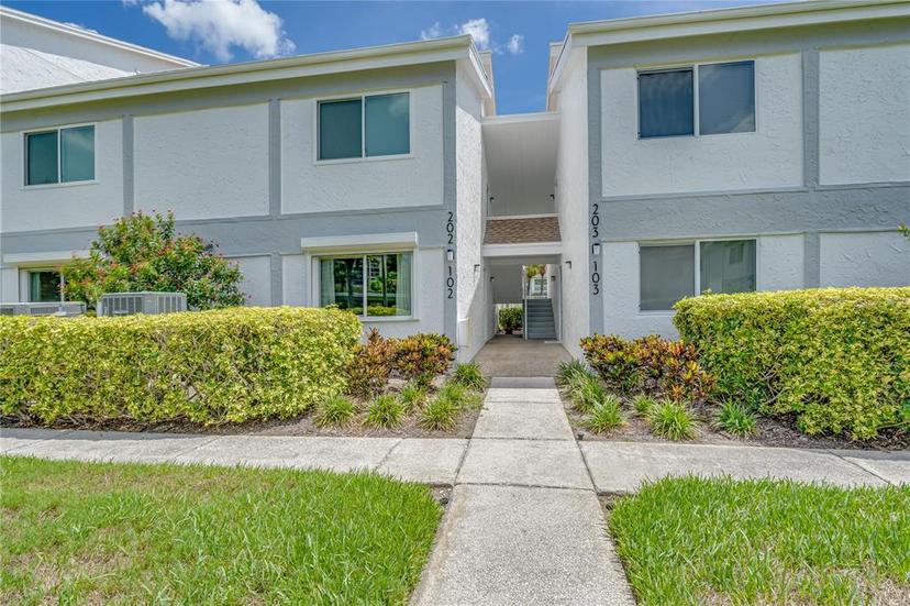 Picture of 1451 Gulf Boulevard Unit 102, Clearwater Beach FL 33767