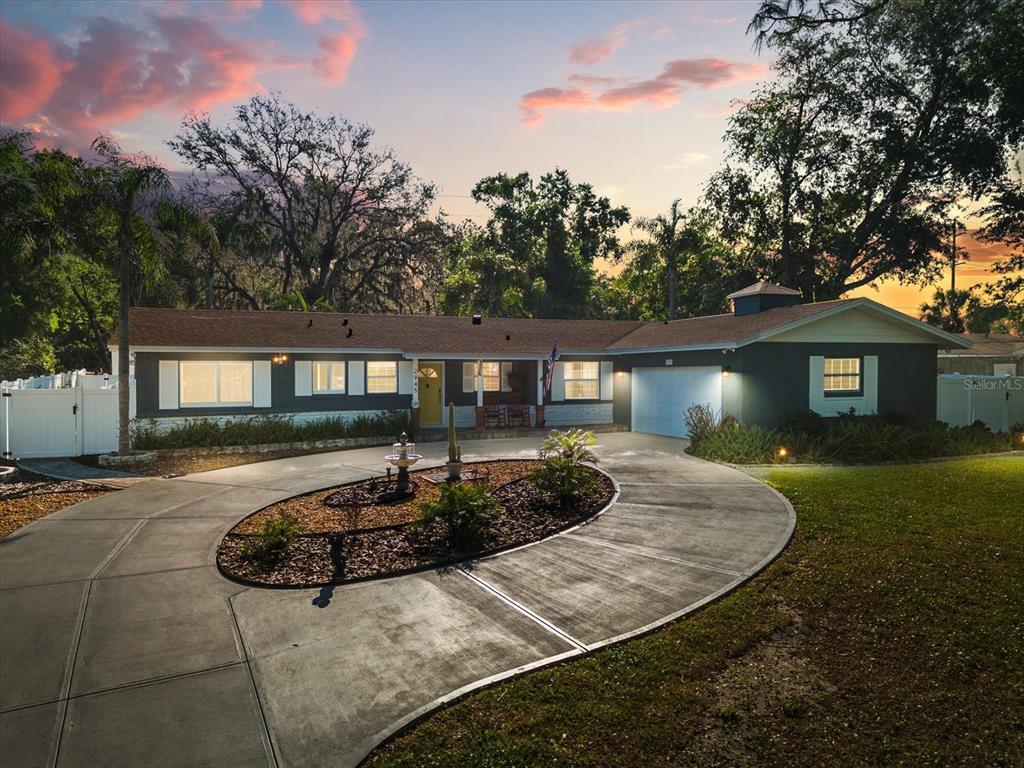 Picture of 2945 Southgate Terrace, Orlando, FL 32818