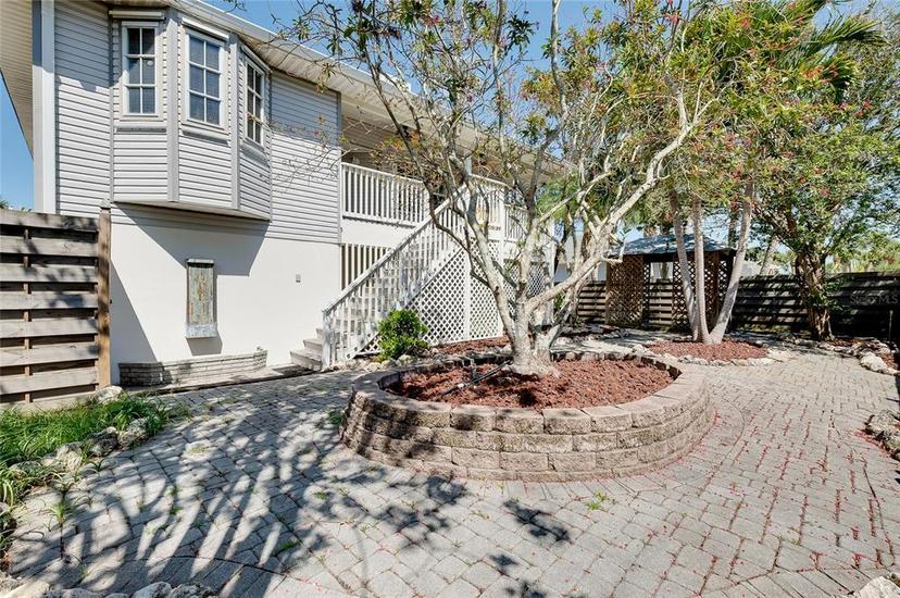 Picture of 610 Alligator Drive, Venice FL 34293