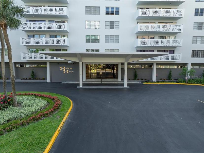 Picture of 2401 Bayshore Boulevard Unit 1204, Tampa FL 33629