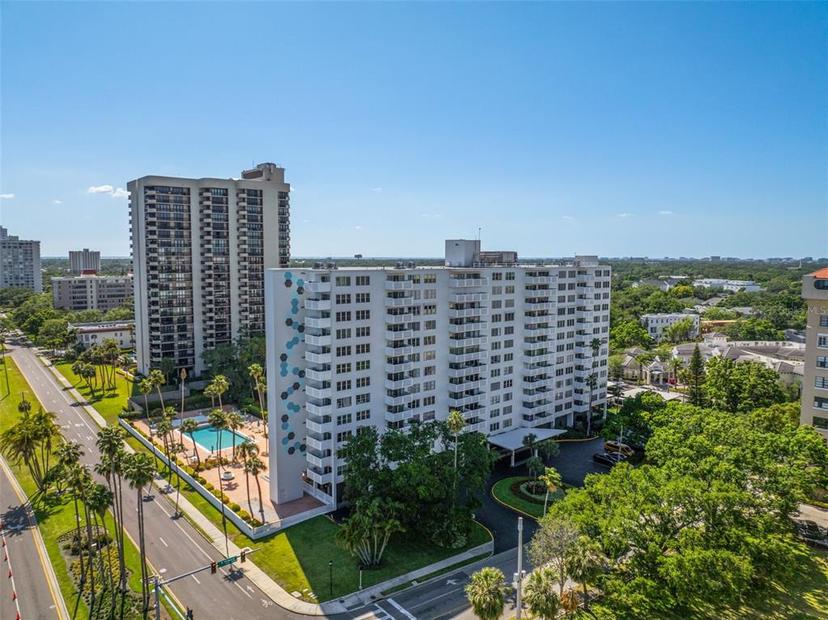 Picture of 2401 Bayshore Boulevard Unit 1204, Tampa FL 33629