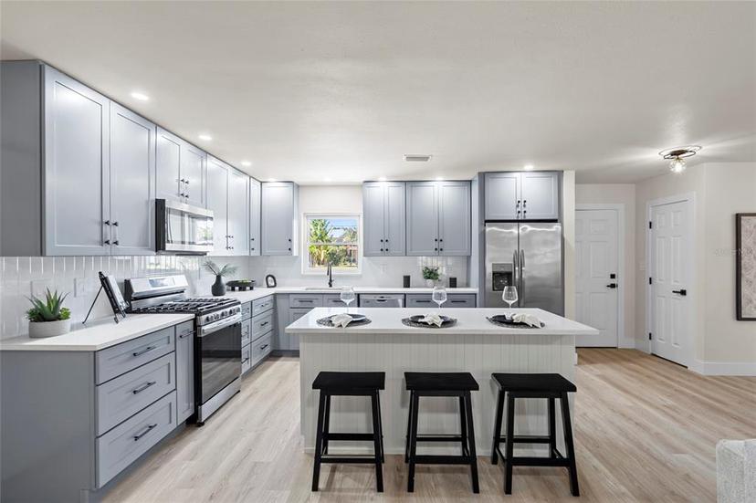 Picture of 2274 66Th Avenue S, St Petersburg FL 33712