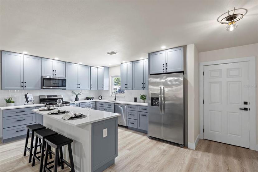Picture of 2274 66Th Avenue S, St Petersburg FL 33712
