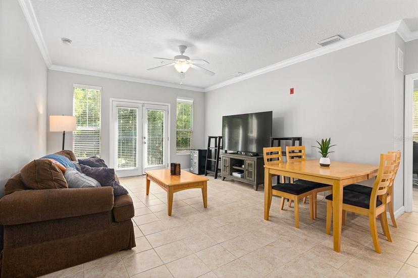 Picture of 1185 SW 9Th Road Unit 214, Gainesville FL 32601